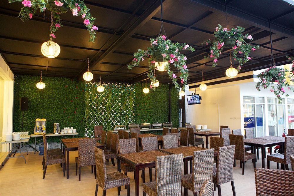 Arbor Biz Hotel Makasar Zewnętrze zdjęcie