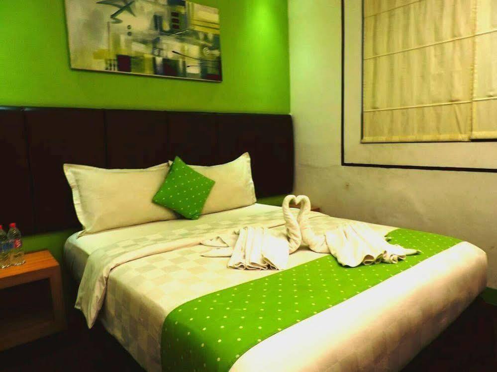 Arbor Biz Hotel Makasar Zewnętrze zdjęcie