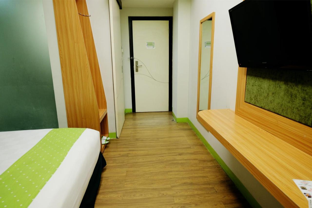 Arbor Biz Hotel Makasar Zewnętrze zdjęcie