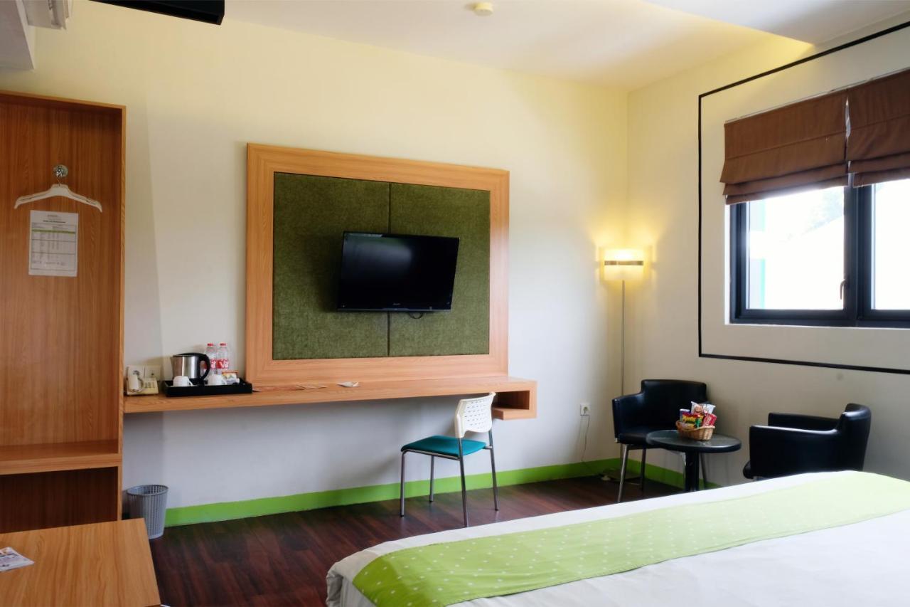 Arbor Biz Hotel Makasar Zewnętrze zdjęcie