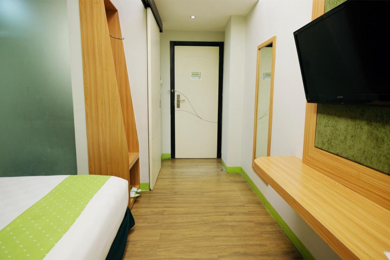Arbor Biz Hotel Makasar Zewnętrze zdjęcie